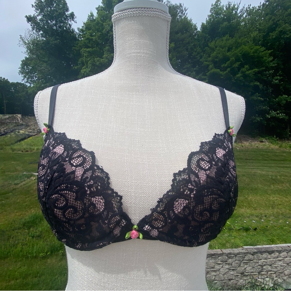 Betsey Johnson Lace Underwire Bra, Black, 34B.